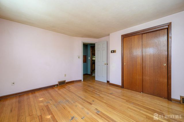 784 Yardville Hamilton Square Road, Hamilton, NJ 08691