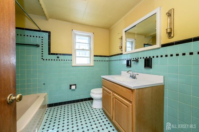 784 Yardville Hamilton Square Road, Hamilton, NJ 08691