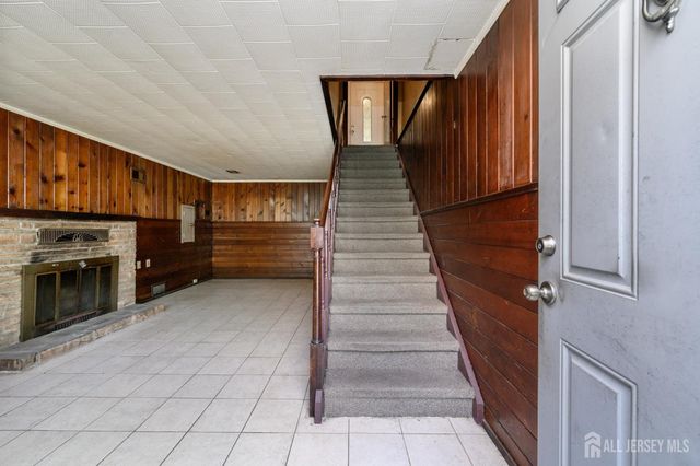 784 Yardville Hamilton Square Road, Hamilton, NJ 08691