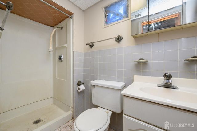 784 Yardville Hamilton Square Road, Hamilton, NJ 08691