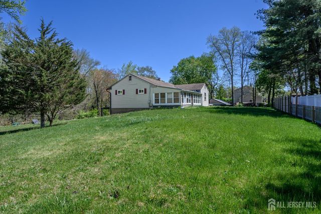 784 Yardville Hamilton Square Road, Hamilton, NJ 08691