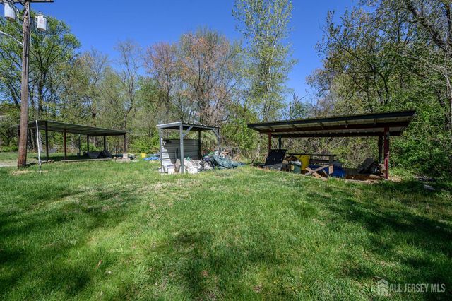 784 Yardville Hamilton Square Road, Hamilton, NJ 08691