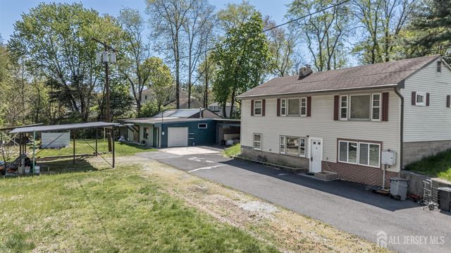 784 Yardville Hamilton Square Road, Hamilton, NJ 08691