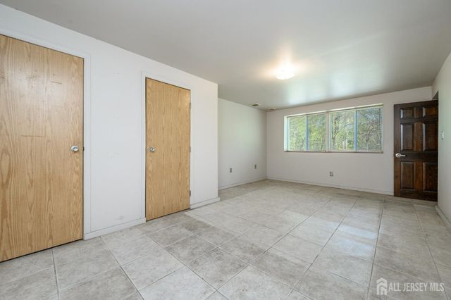 784 Yardville Hamilton Square Road, Hamilton, NJ 08691