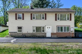784 Yardville Hamilton Square Road, Hamilton, NJ 08691