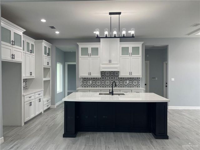 1207 Moses Drive, San Juan, TX 78589