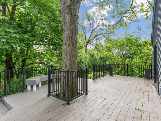 1925 Pine Road, Lisle, IL 60532