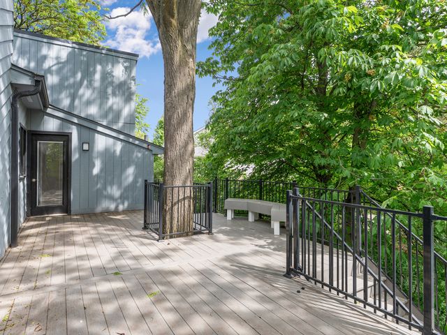 1925 Pine Road, Lisle, IL 60532