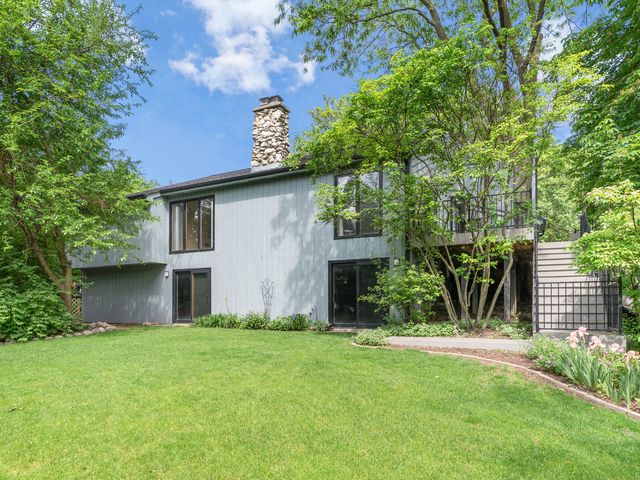 1925 Pine Road, Lisle, IL 60532