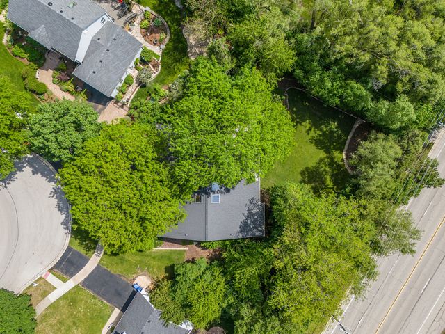 1925 Pine Road, Lisle, IL 60532