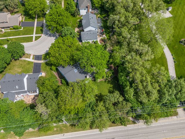 1925 Pine Road, Lisle, IL 60532