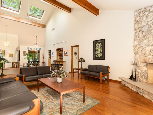1925 Pine Road, Lisle, IL 60532