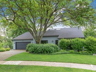 1925 Pine Road, Lisle, IL 60532