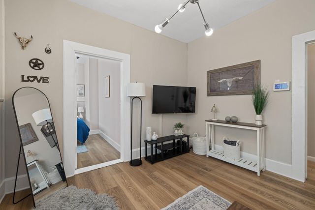 2503 Gonzales ST, Austin, TX 78702
