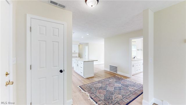 8716 Hadden Road, Twinsburg, OH 44087