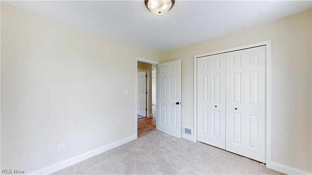 8716 Hadden Road, Twinsburg, OH 44087
