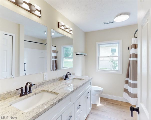 8716 Hadden Road, Twinsburg, OH 44087