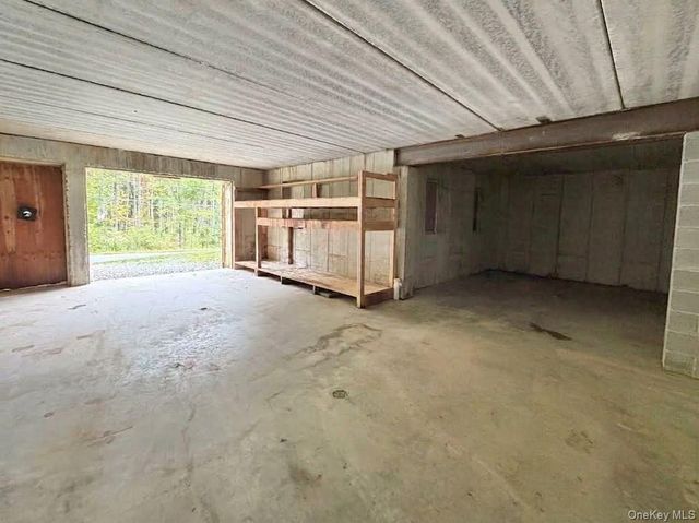 74 Ring Road, Salt Point, NY 12578