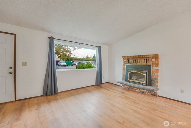16973 Vaughn Road, Mount Vernon, WA 98273