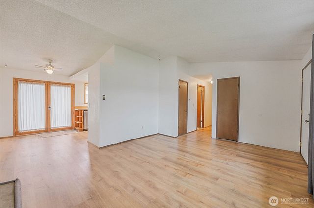 16973 Vaughn Road, Mount Vernon, WA 98273