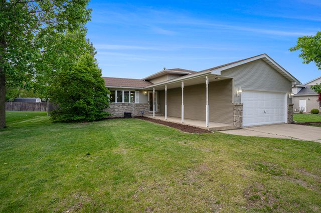 1300 W 99th Avenue, Crown Point, IN 46307