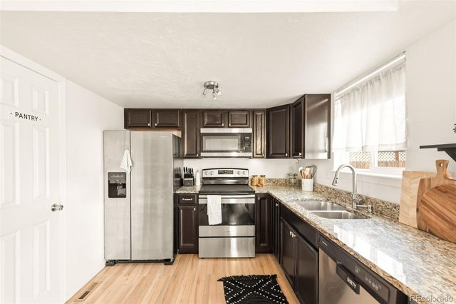 16930 E Stanford Avenue, Aurora, CO 80015