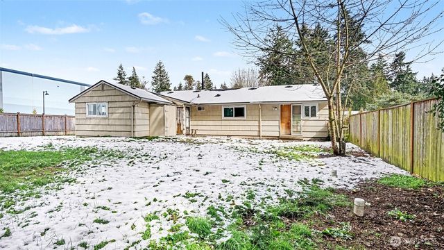 20005 14th Avenue S, Seatac, WA 98198