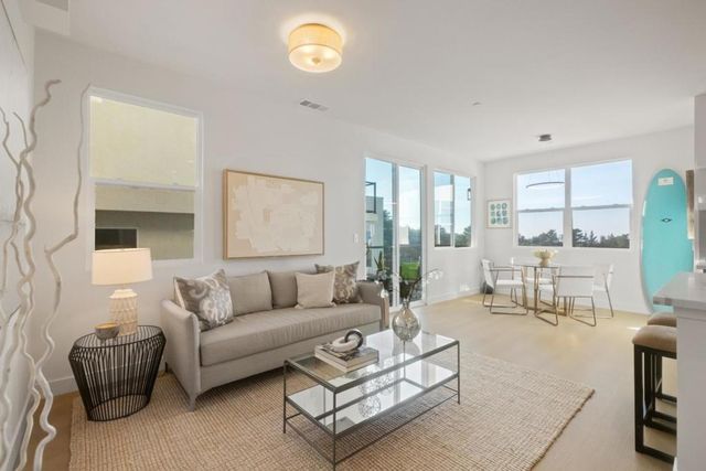 809 Fassler Avenue, Pacifica, CA 94044