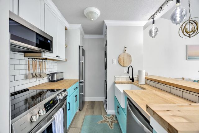 102 Fletcher Lane UNIT N, Brewster, MA 02631
