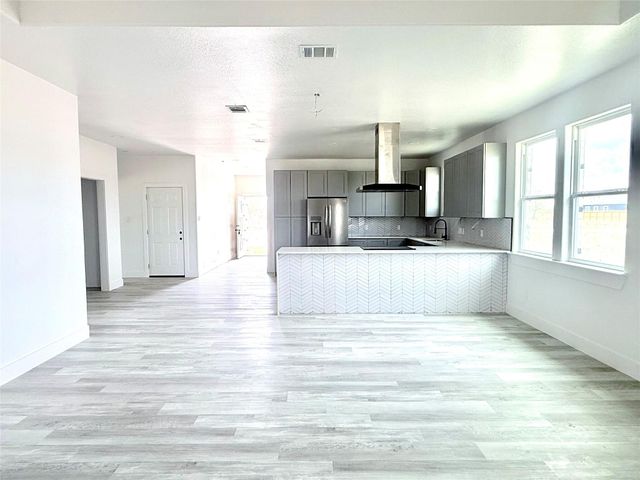 523 Road 5844, Cleveland, TX 77327
