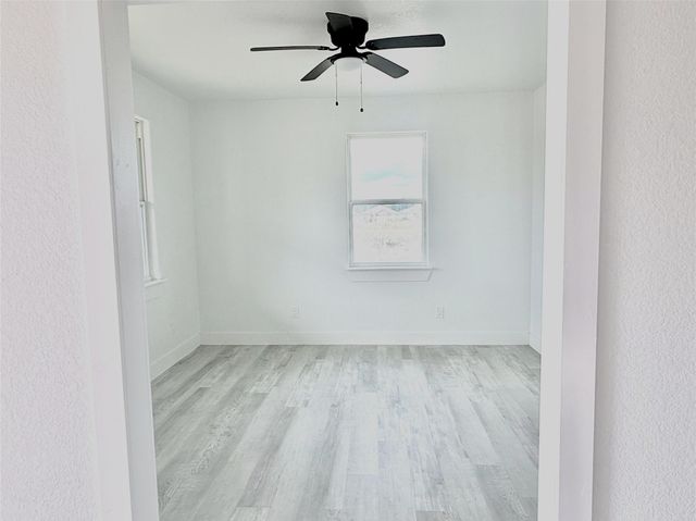 523 Road 5844, Cleveland, TX 77327