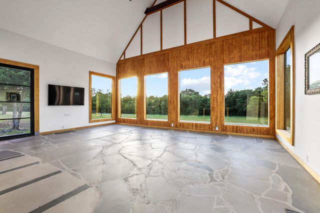 511 County Road 4264, Leonard, TX 75452
