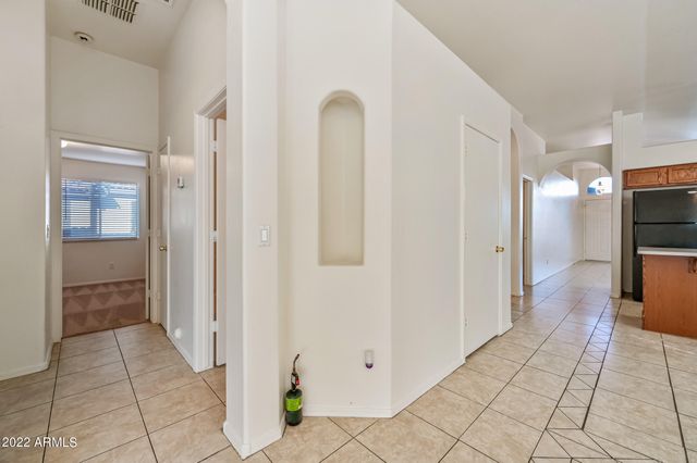 2607 E Anderson Drive, Phoenix, AZ 85032