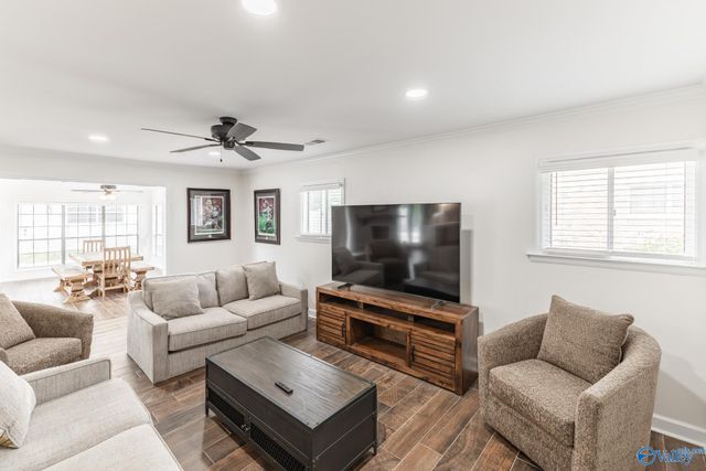 2407 13th Street SE, Decatur, AL 35601