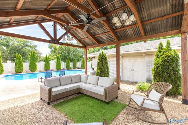 2407 13th Street SE, Decatur, AL 35601