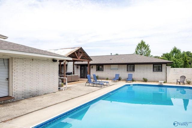 2407 13th Street SE, Decatur, AL 35601
