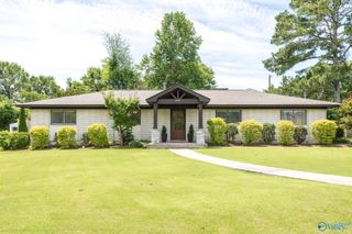 2407 13th Street SE, Decatur, AL 35601