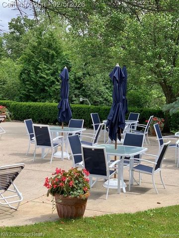 3480 Tremonte Circle, Rochester, MI 48306