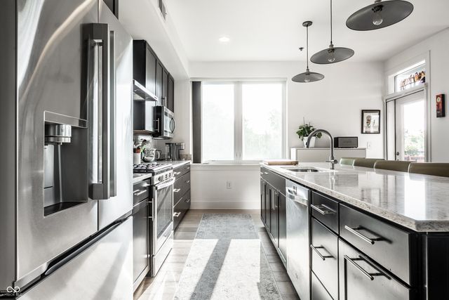 622 E 10th Street 311, Indianapolis, IN 46202