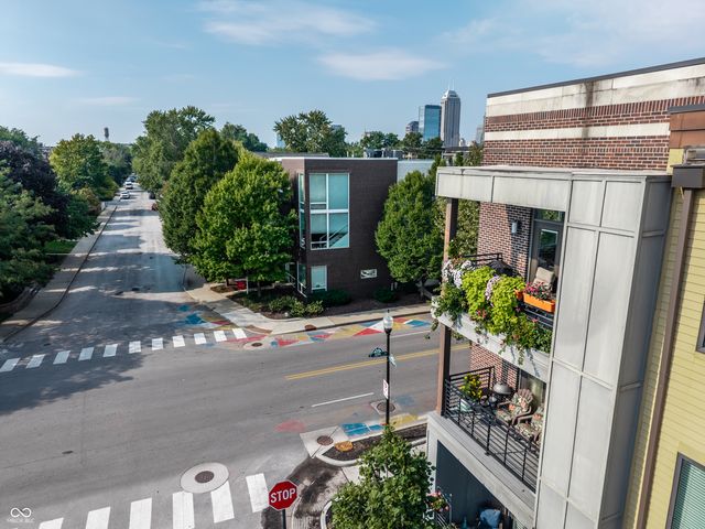 622 E 10th Street 311, Indianapolis, IN 46202