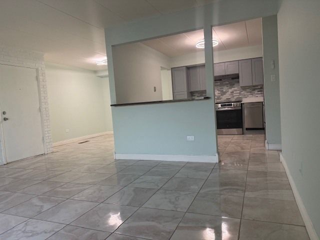 383 STONEY ISLAND Avenue 102, Calumet City, IL 60409