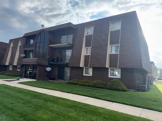 383 STONEY ISLAND Avenue 102, Calumet City, IL 60409