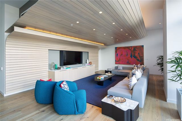 1001 Queen Street 2915, Honolulu, HI 96814