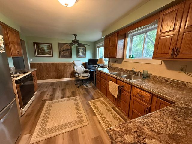 3616 S Sheridan Drive, Fruitport Twp, MI 49444