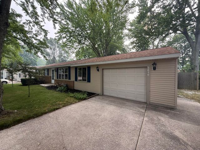 3616 S Sheridan Drive, Fruitport Twp, MI 49444
