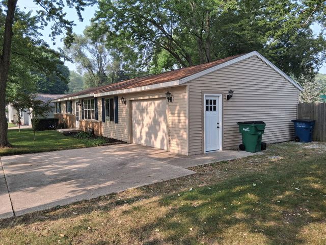 3616 S Sheridan Drive, Fruitport Twp, MI 49444