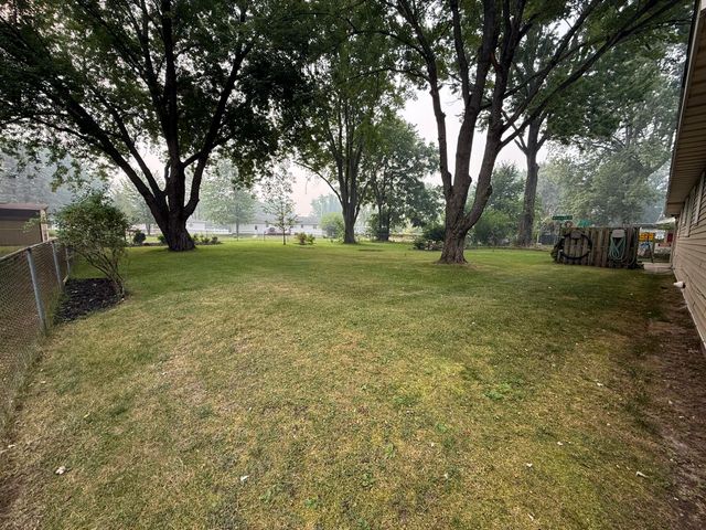 3616 S Sheridan Drive, Fruitport Twp, MI 49444