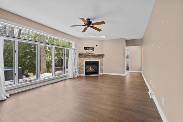 1555 VILLA PARK DRIVE, Oshkosh, WI 54904