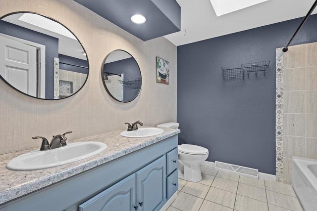 1555 VILLA PARK DRIVE, Oshkosh, WI 54904