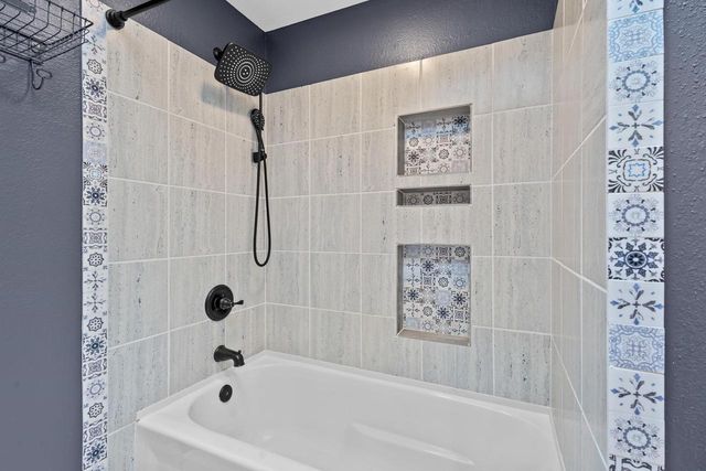 1555 VILLA PARK DRIVE, Oshkosh, WI 54904